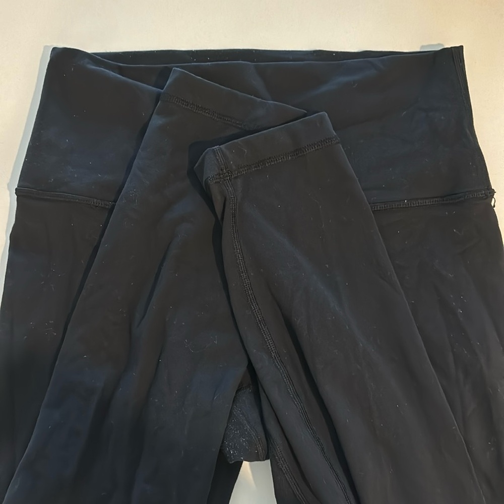Black Lulu leggings